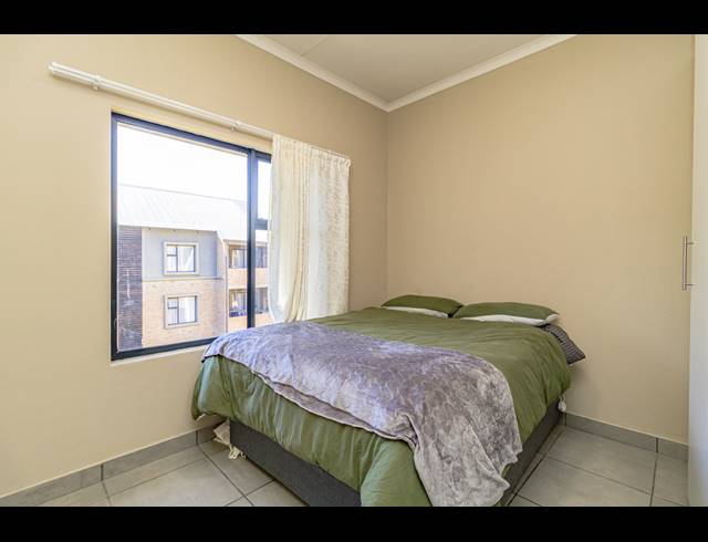 2 BEDROOM APARTMENT FOR SALE IN POMONA